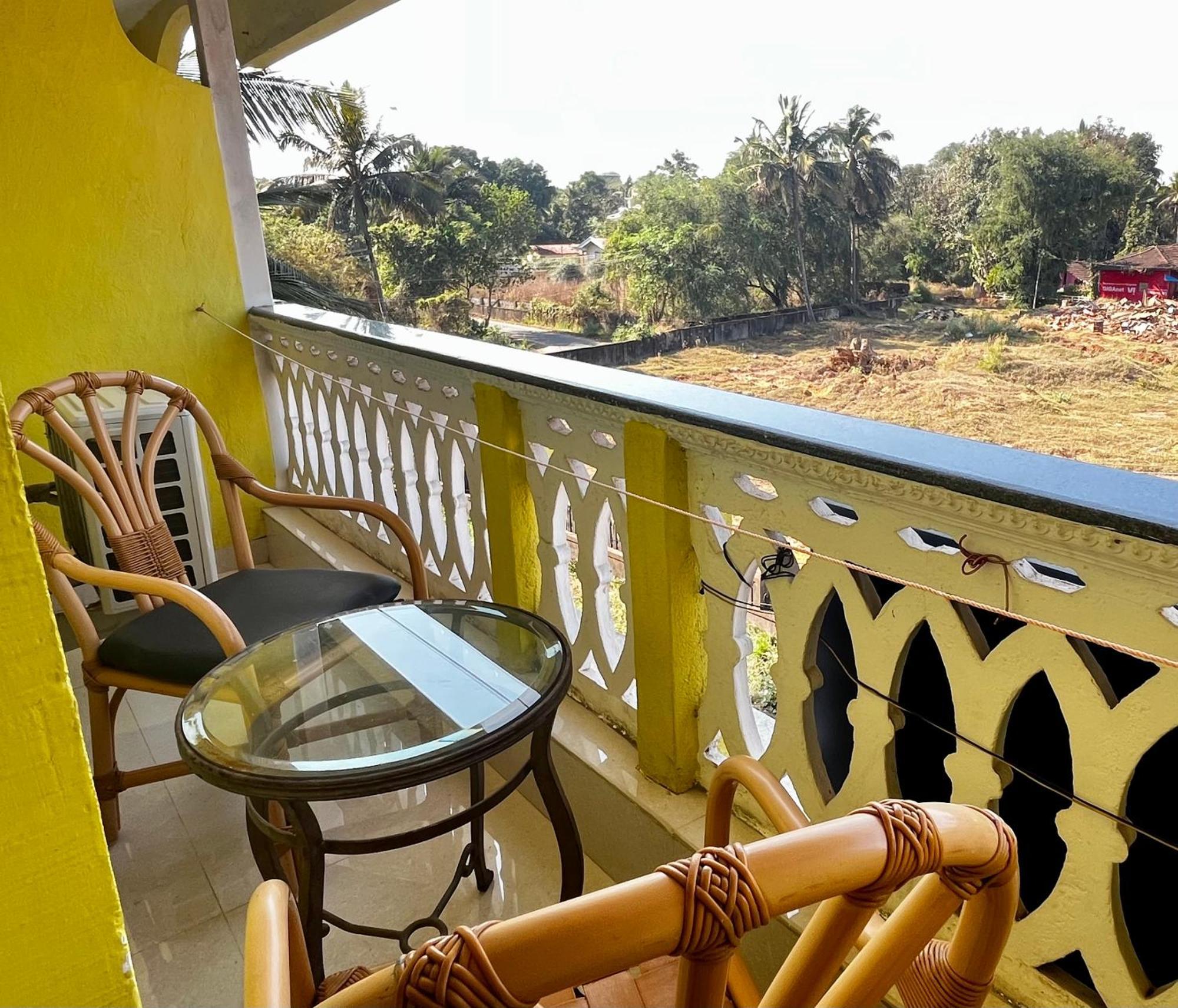 Easy Living Guesthouse, Aparthotel Varca