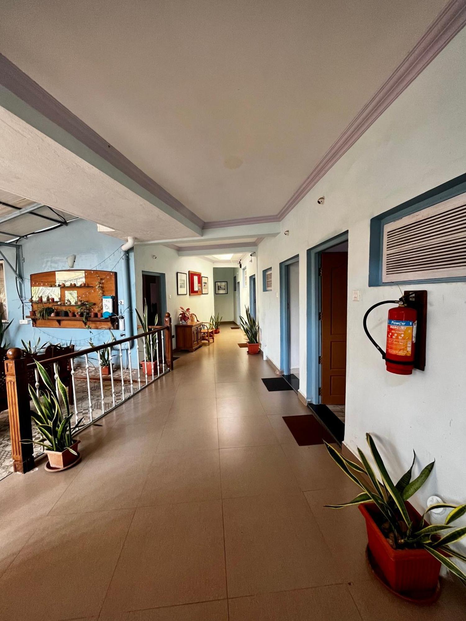 Aparthotel Easy Living Guesthouse,